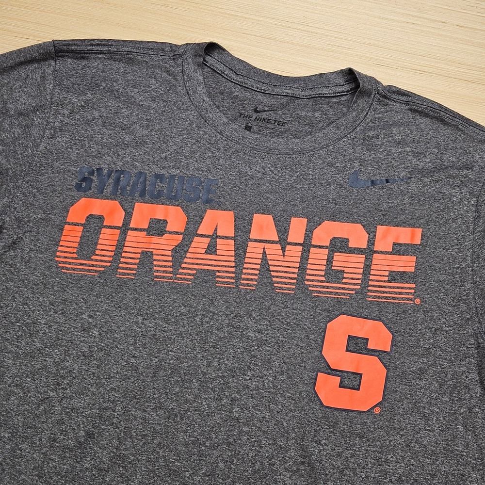 Syracuse Orange Nike Mens M Gray Dri-Fit Short Sleeve Graphic Tee AO6793-071